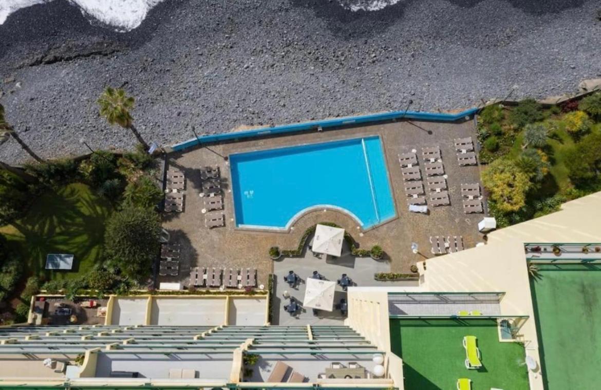Sea Breeze Beach Penthouse - Praia Formosa Leilighet Funchal (Madeira)