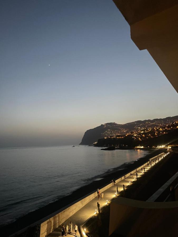 Sea Breeze Beach Penthouse - Praia Formosa Leilighet Funchal (Madeira)