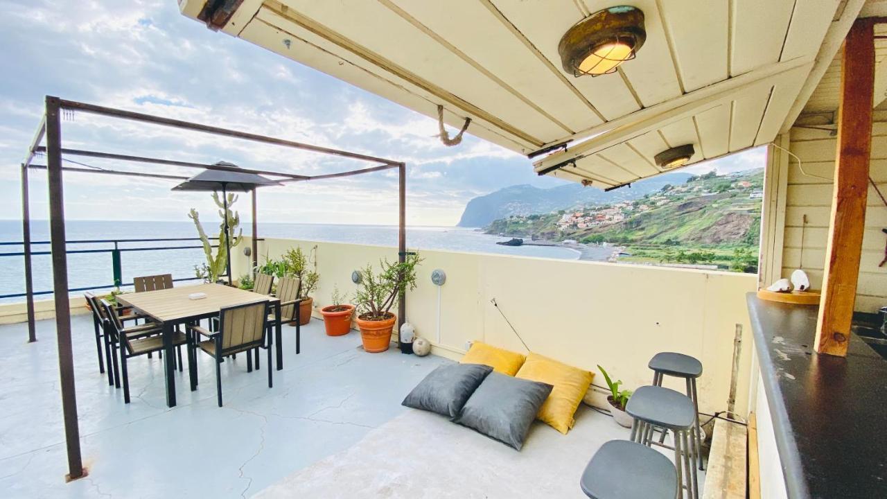 Sea Breeze Beach Penthouse - Praia Formosa Leilighet Funchal (Madeira)