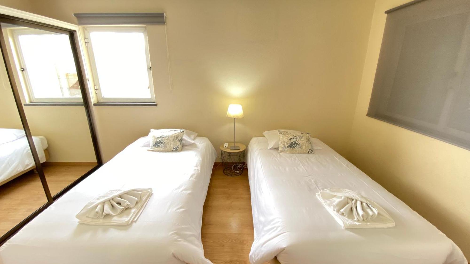 Sea Breeze Beach Penthouse - Praia Formosa Leilighet