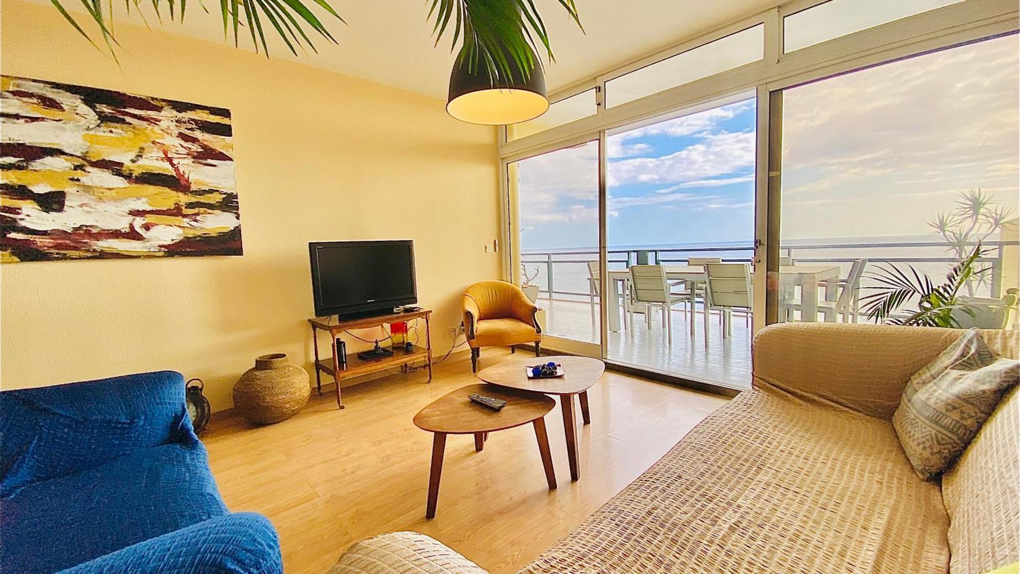 Sea Breeze Beach Penthouse - Praia Formosa Leilighet Funchal (Madeira)